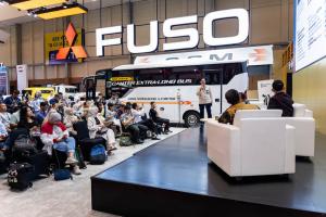 Mitsubishi Fuso Hadirkan Solusi Transportasi Penumpang untuk Dukung Pariwisata Indonesia