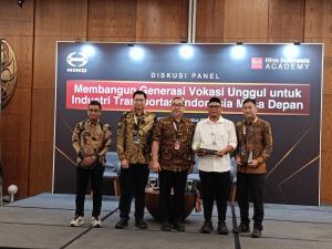 Hino Komitmen Bangun Ekosistem Pendidikan Vokasi Bersama Pemerintah