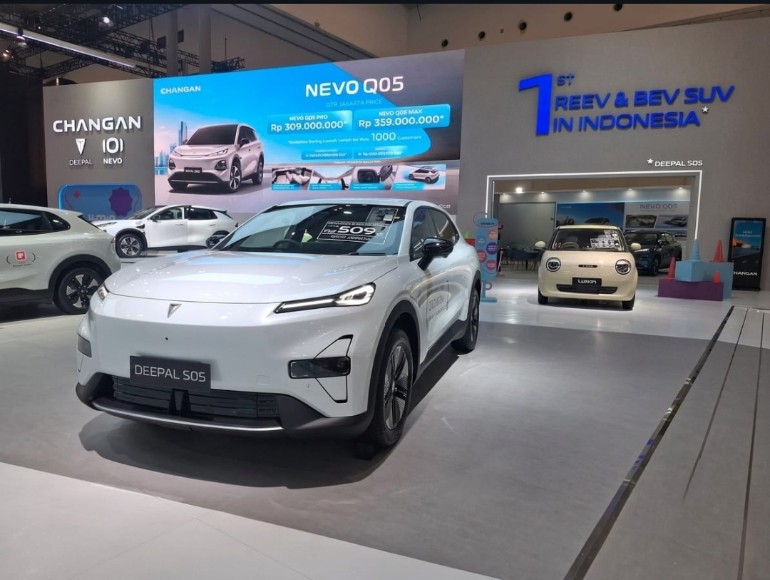 Tampilan menggoda mobil pintar Changan Deepal S05 REEV