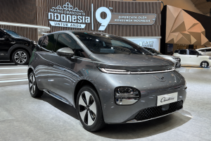 Wuling Perkenalkan New Cloud EV SE, Varian Baru Medium Hatchback EV yang Beri Kenyamanan Lebih