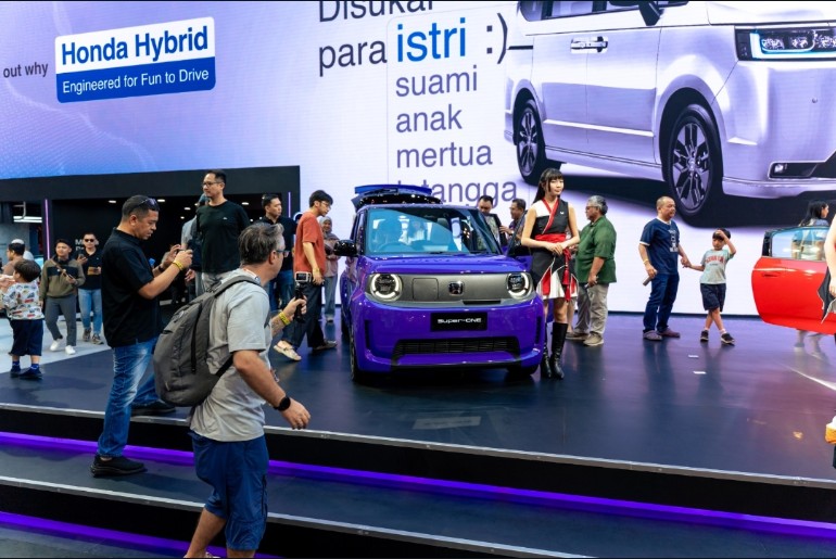 Unit Honda Super-ONE yang menarik banyak pengunjung GIIAS 2026