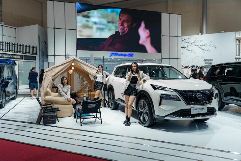 Tampilan menggoda Nissan X-Trail e-POWER with e-4ORCE yang menjadi mobil petualangan keluarga