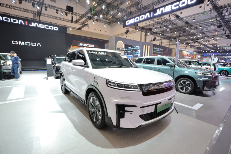 Tampilan menggoda mobil listrik Jaecco J5 EV