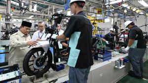 Rahasia Dapur Motor Listrik Nasional Terbongkar, Pakai 100% `Resep` Bahan Lokal!