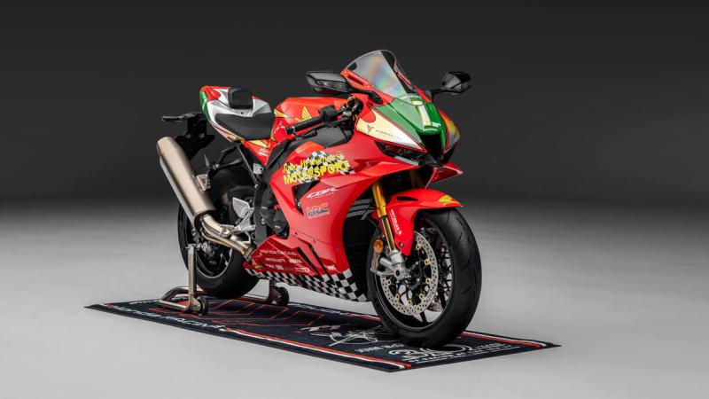 Honda CBR1000RR-R Fireblade SP John McGuinness 30th Anniversary Replica (Foto: Honda)