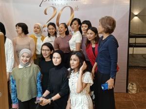 Anty Kenalkan Pilates Sejak Dini, Jadi Bekal Fisik Sang Anak yang Terjun ke Dunia Balap
