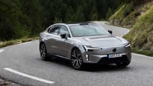 Volvo Luncurkan Teknologi Rahasia Baru, Bikin Mobil Lain Ikut Selamat dari Kecelakaan!