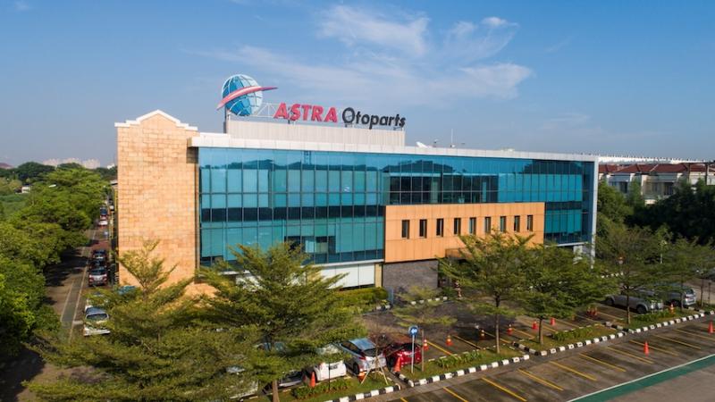 Gedung Pusat Astra Otoparts yang menjadi pusat perjalanan bisnis mereka