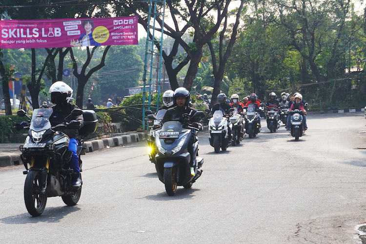 Komunitas Honda lakukan rolling city bareng Wahana Honda dalam acara seri-seruan bareng