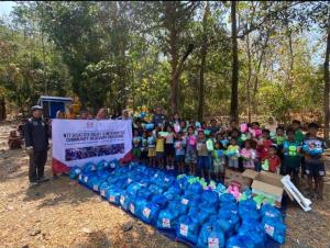 Dukung Pemulihan Anak Pasca Gempa NTT, Hino Bawa Tenda Ramah Anak