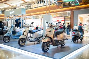 Vespa Hadirkan Beragam Pilihan Warna untuk Pecintanya