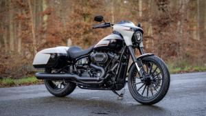 Harley-Davidson Sport Glide `Langka` Ini Berubah Jadi Motor Kustom Paling Agresif, Intip Detail Modifikasinya!