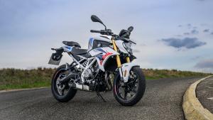 BMW F 450 R Resmi Meluncur, Tawarkan Mesin Parallel-Twin dengan Fitur Melimpah!