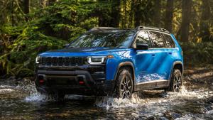Irit dan Tangguh! Jeep Cherokee Trailhawk 2027 Meluncur, Siap Libas Segala Medan Ekstrem