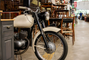 5 Motor Klasik dengan Aura Old Money: Elegan, Berkarakter, dan Timeless