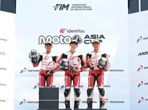 Tuntaskan Persaingan Ketat, Bintang dan Resky Naik Podium Moto4 Asia Cup   