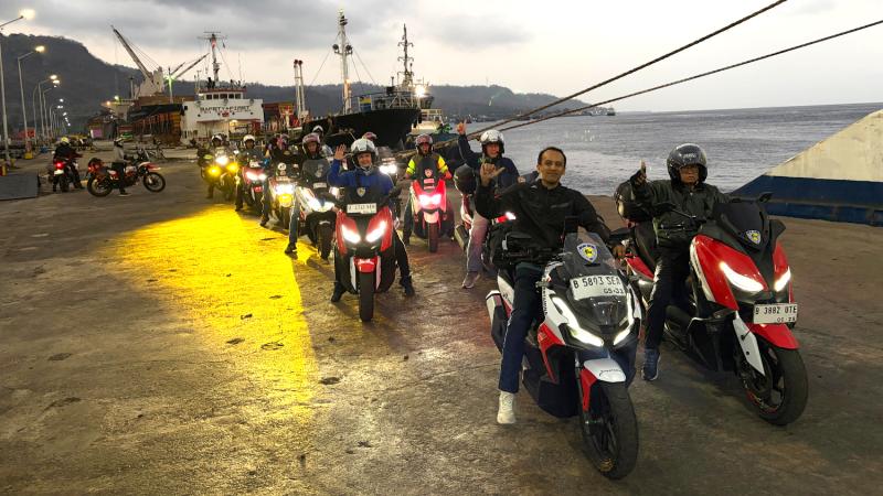 Komunitas Legend Riders Touring Lintas 3 Pulau Menuju Mandalika