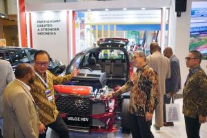 Konsisten Perkuat Ekspor Mobil ke Global, TMMIN Raih Anugerah Primaniyarta Awards 2026