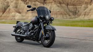 Bongkar Spesifikasi Harley-Davidson Deadwood 2026, Bikin Pesaing Gemetar!