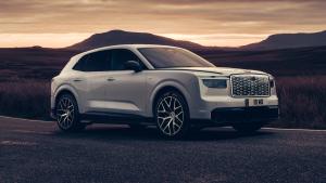 Bentley Torcal First Edition Tawarkan Fitur Spesial dan Performa Luar Biasa