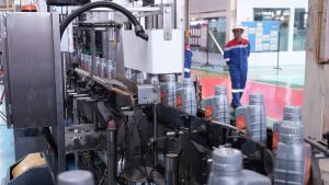 Bisa Hasilkan Ribuan Ton Pelumas, Seperti Apa Canggihnya Pabrik Pertamina Lubricants?